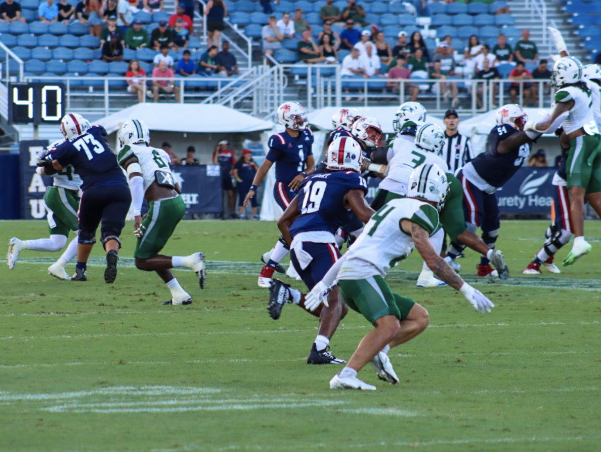 The start of the first play at the FAU vs Wagner football game on Sept. 28, 2024.